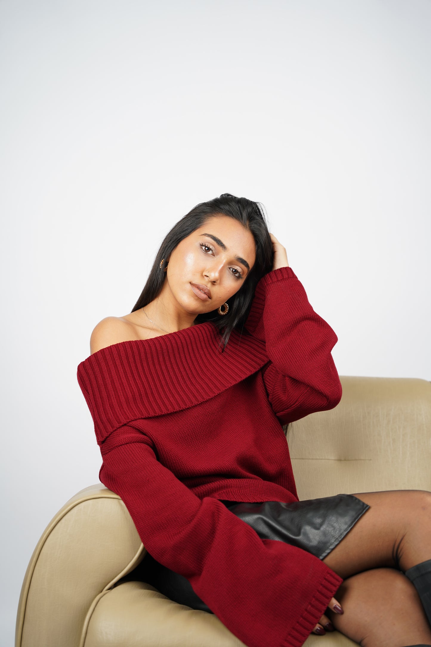 Burgundy Off-Shoulder Knitted Pullover