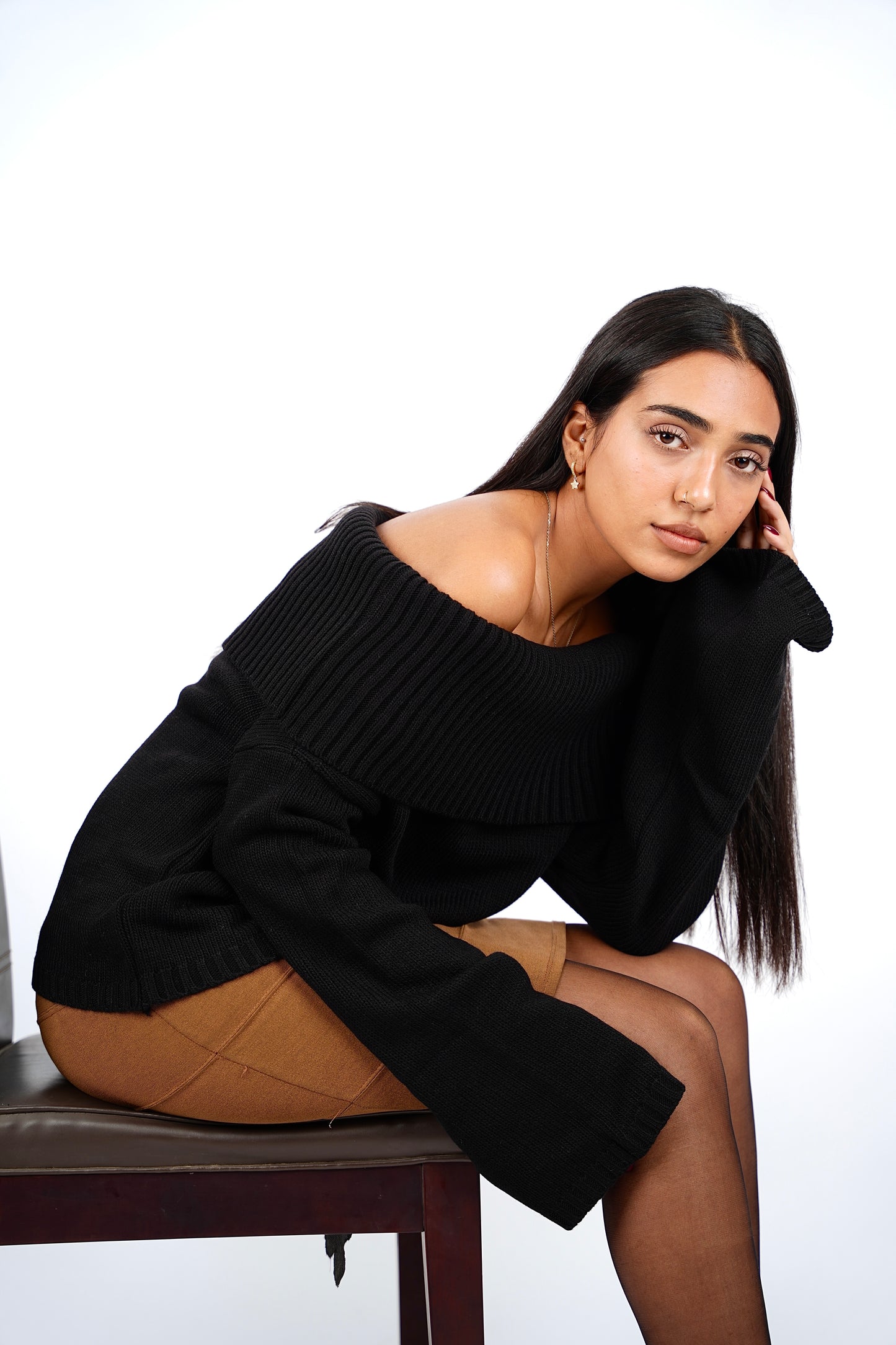 Black Off-Shoulder Knitted Pullover